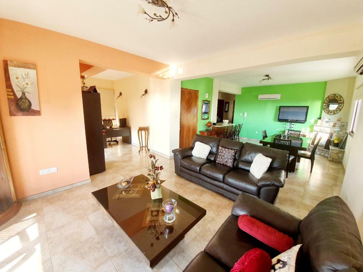 Joanna Sunset Apts Pomos Exterior foto