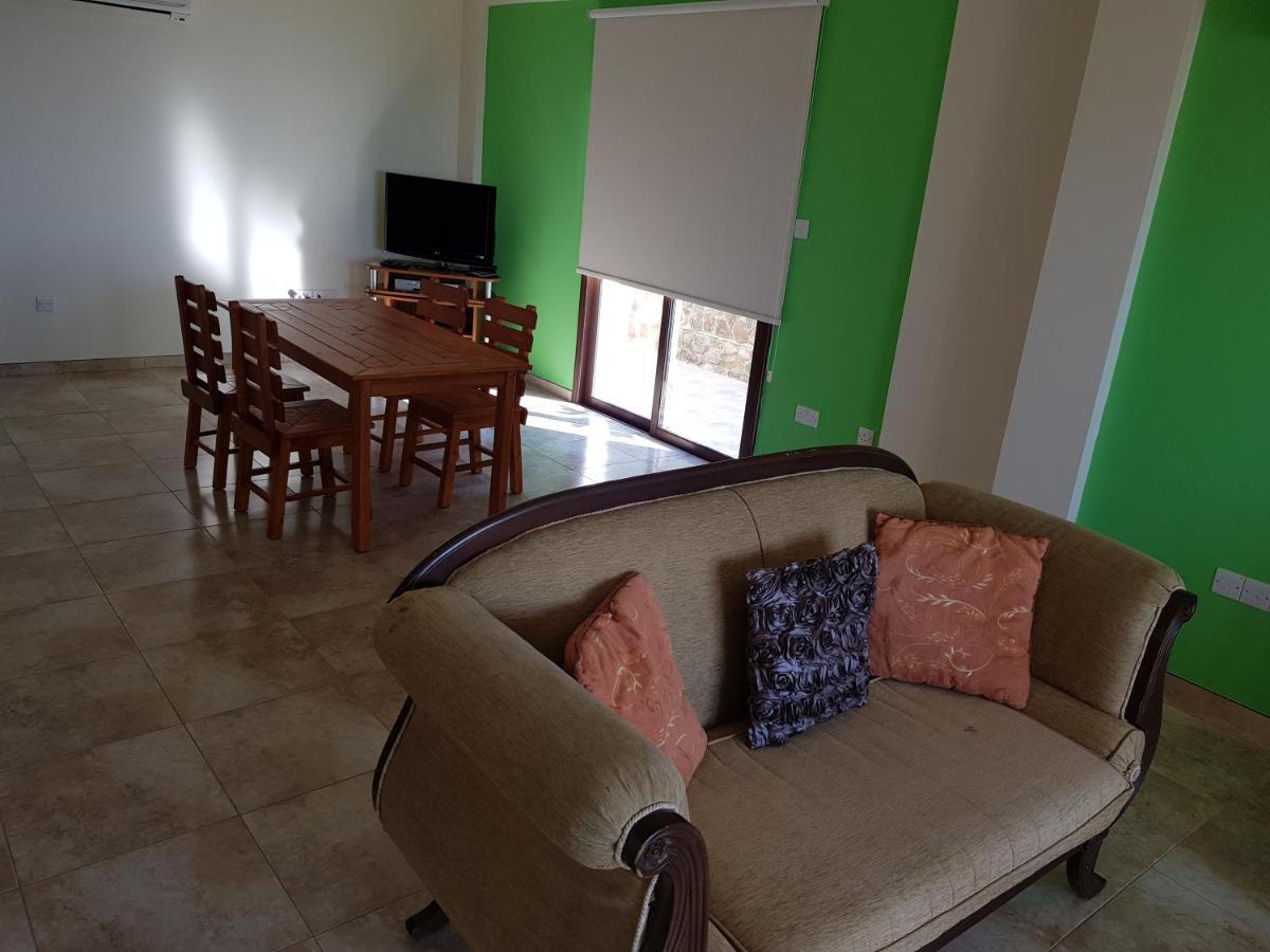 Joanna Sunset Apts Pomos Exterior foto
