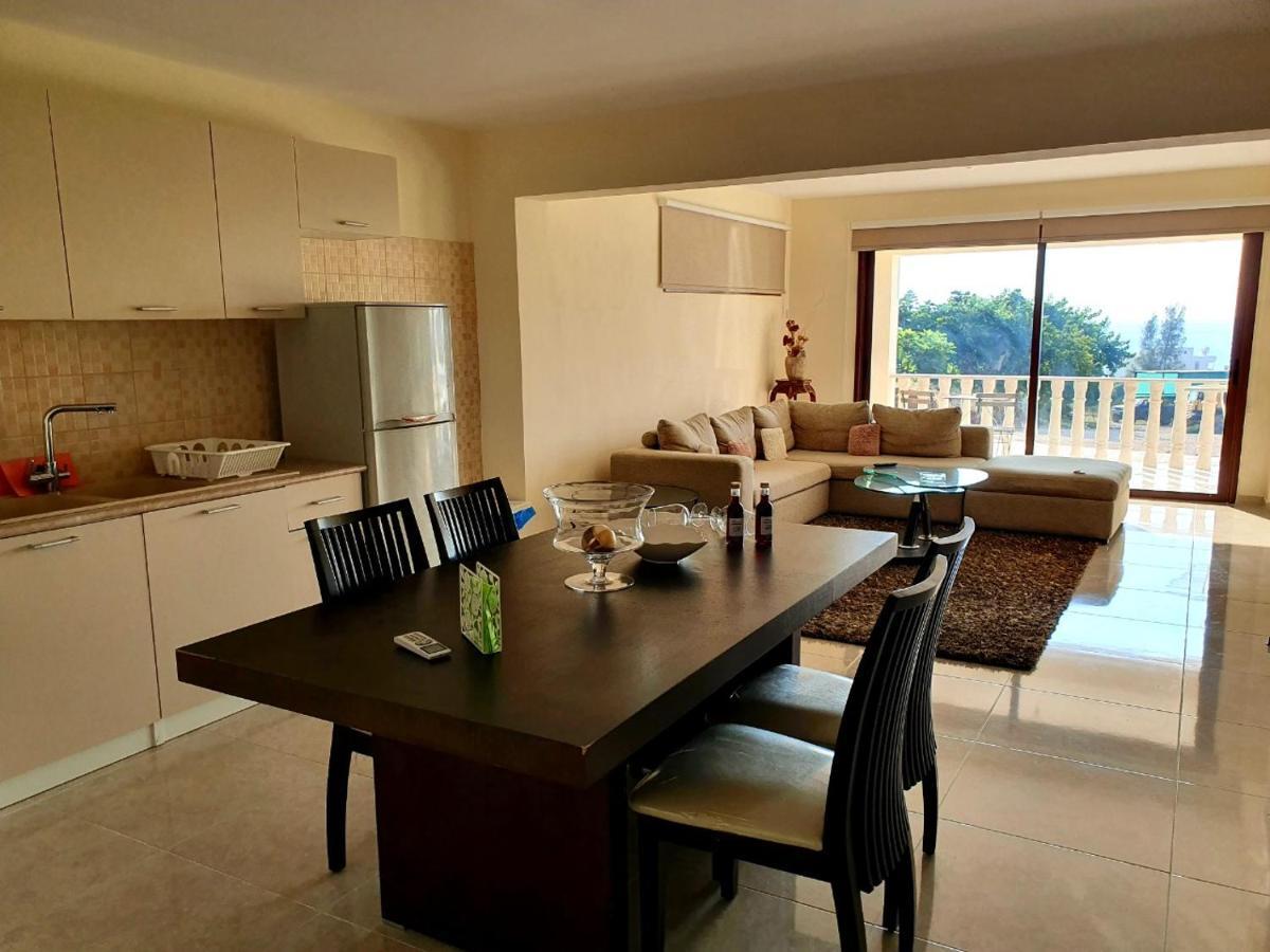 Joanna Sunset Apts Pomos Exterior foto